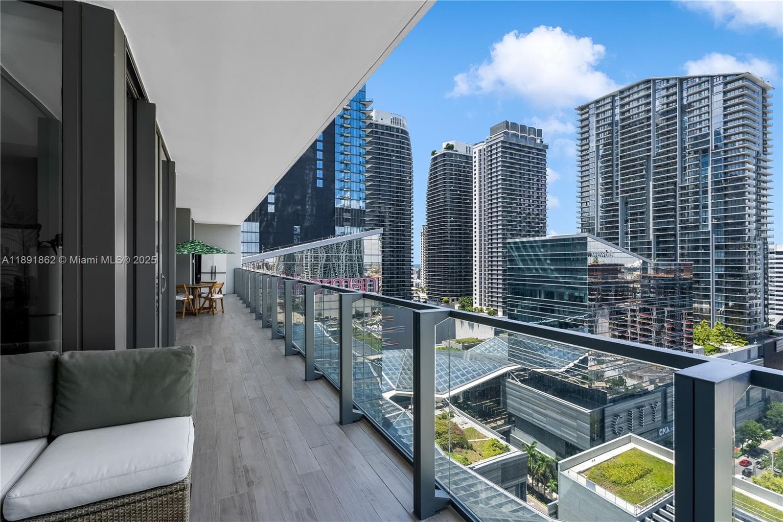 Reach Brickell City Centre · #1704 in Miami - Photo 17