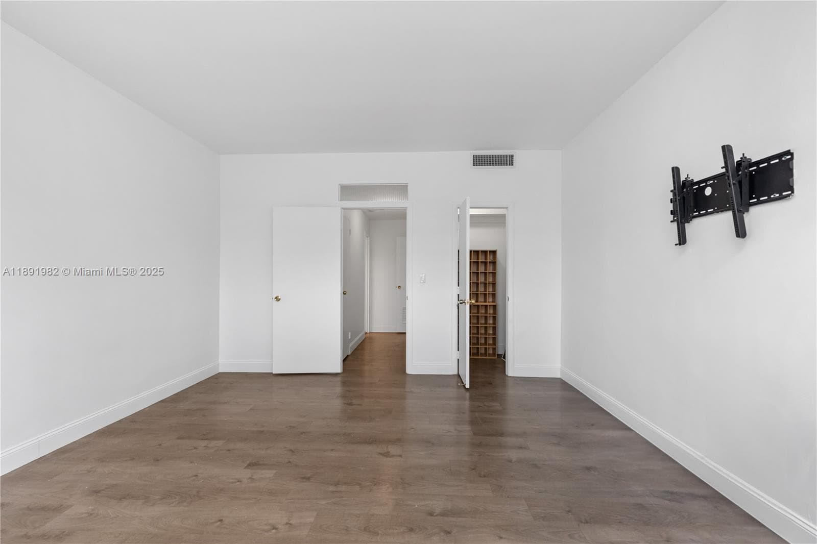 THE EXECUTIVE CONDO · #6G in Miami Beach - Photo 13