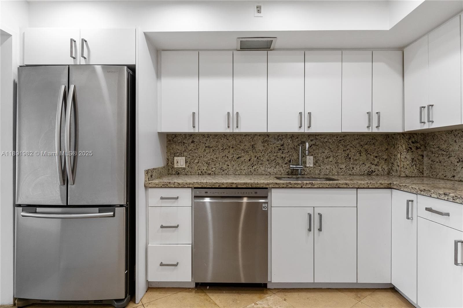 THE EXECUTIVE CONDO · #6G in Miami Beach - Photo 22
