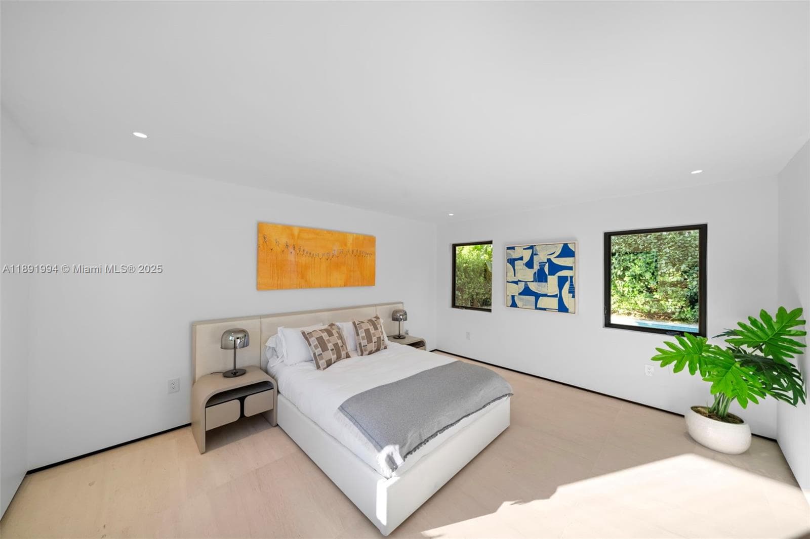 222 E Rivo Alto Dr photo 23