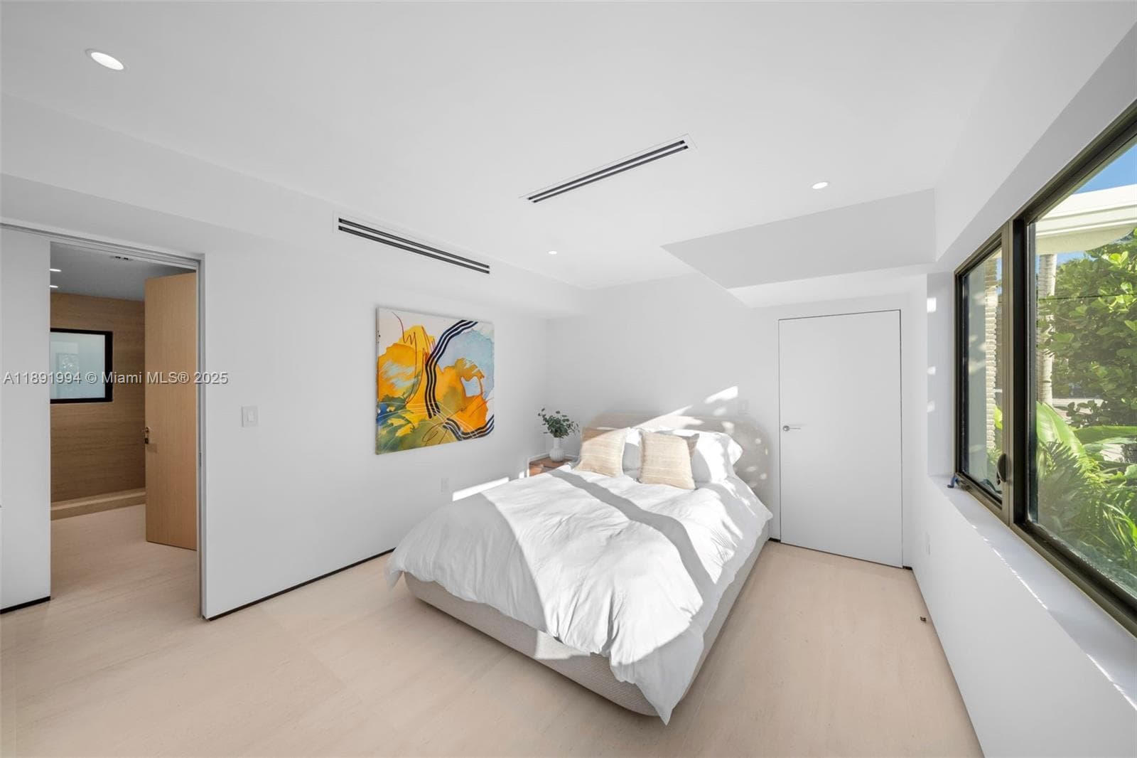 222 E Rivo Alto Dr photo 26