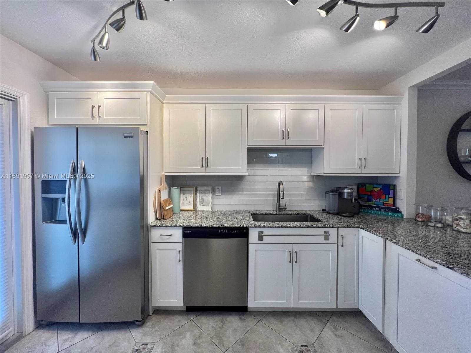 ADMIRALTY TOWERS CONDO · #905 in Pompano Beach - Photo 3