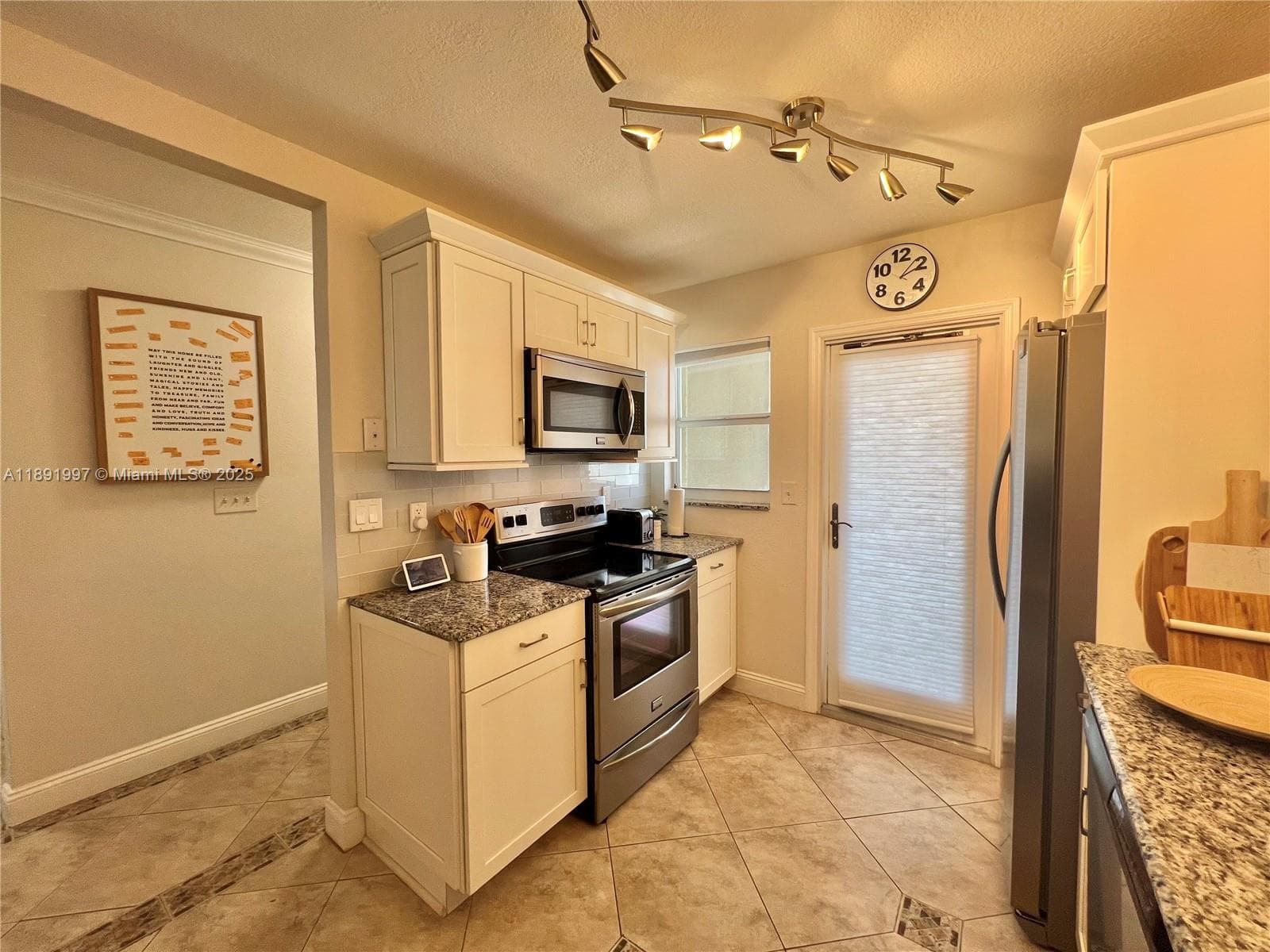 ADMIRALTY TOWERS CONDO · #905 in Pompano Beach - Photo 5