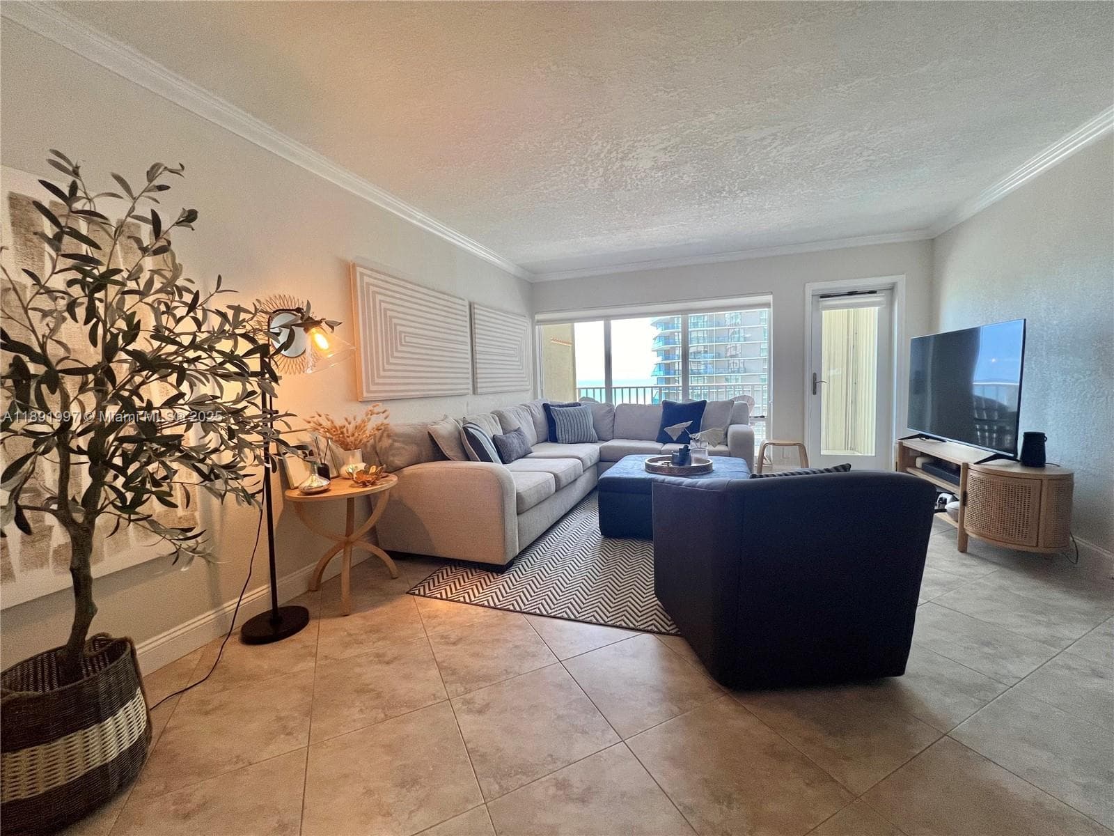 ADMIRALTY TOWERS CONDO · #905 in Pompano Beach - Photo 10
