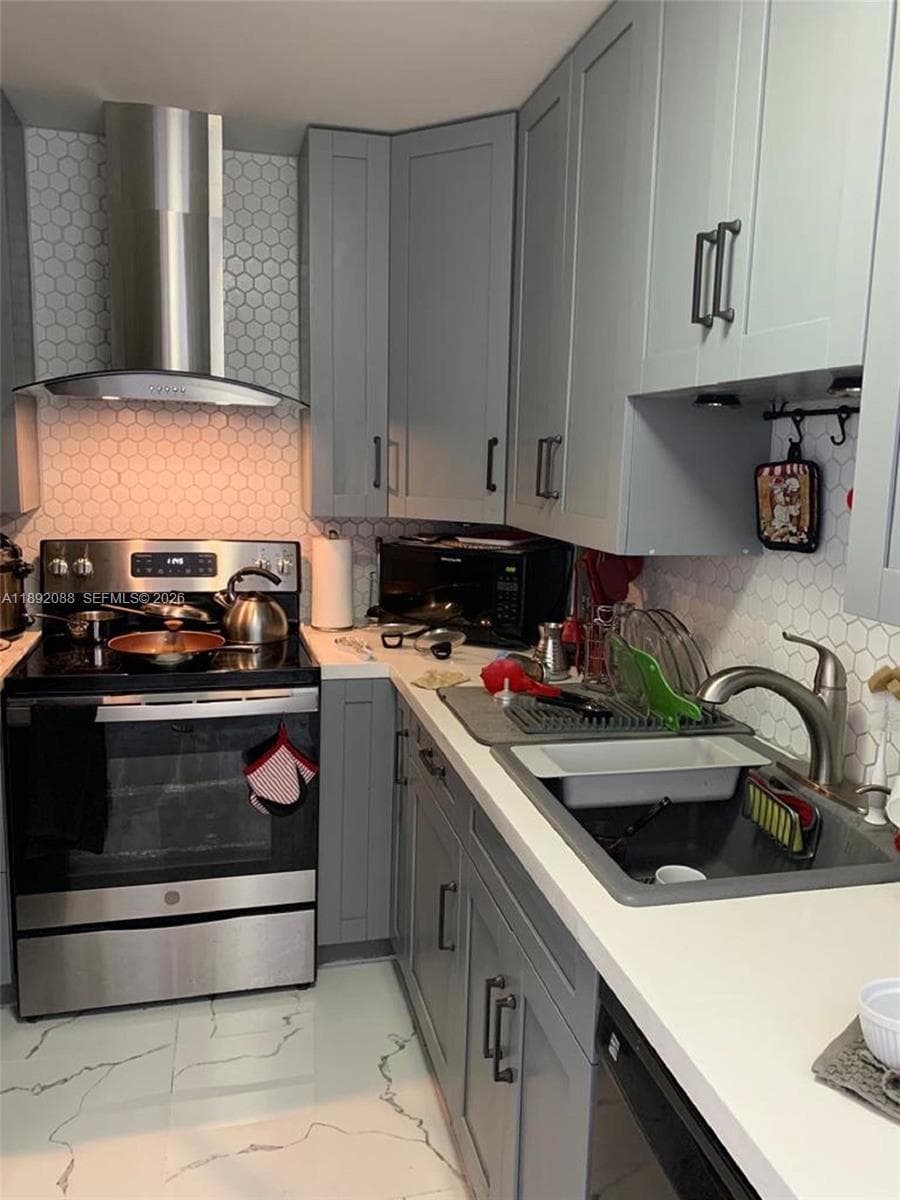 PLAZA OF WESTLAND · #1011 in Hialeah - Photo 4