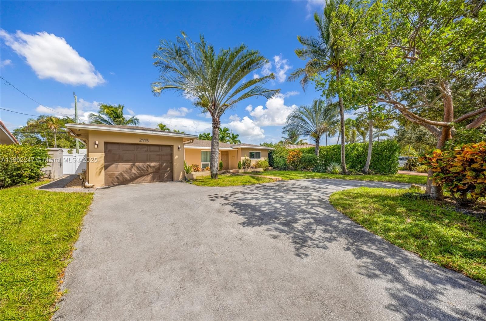 2115 NE 54th Ct photo 42