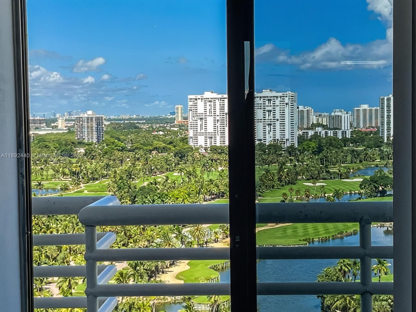 PARC CENTRAL AVENTURA EAS · #PH10 in Aventura - Photo 13