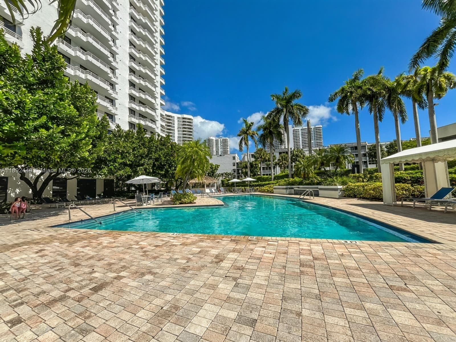 PARC CENTRAL AVENTURA EAS · #PH10 in Aventura - Photo 16