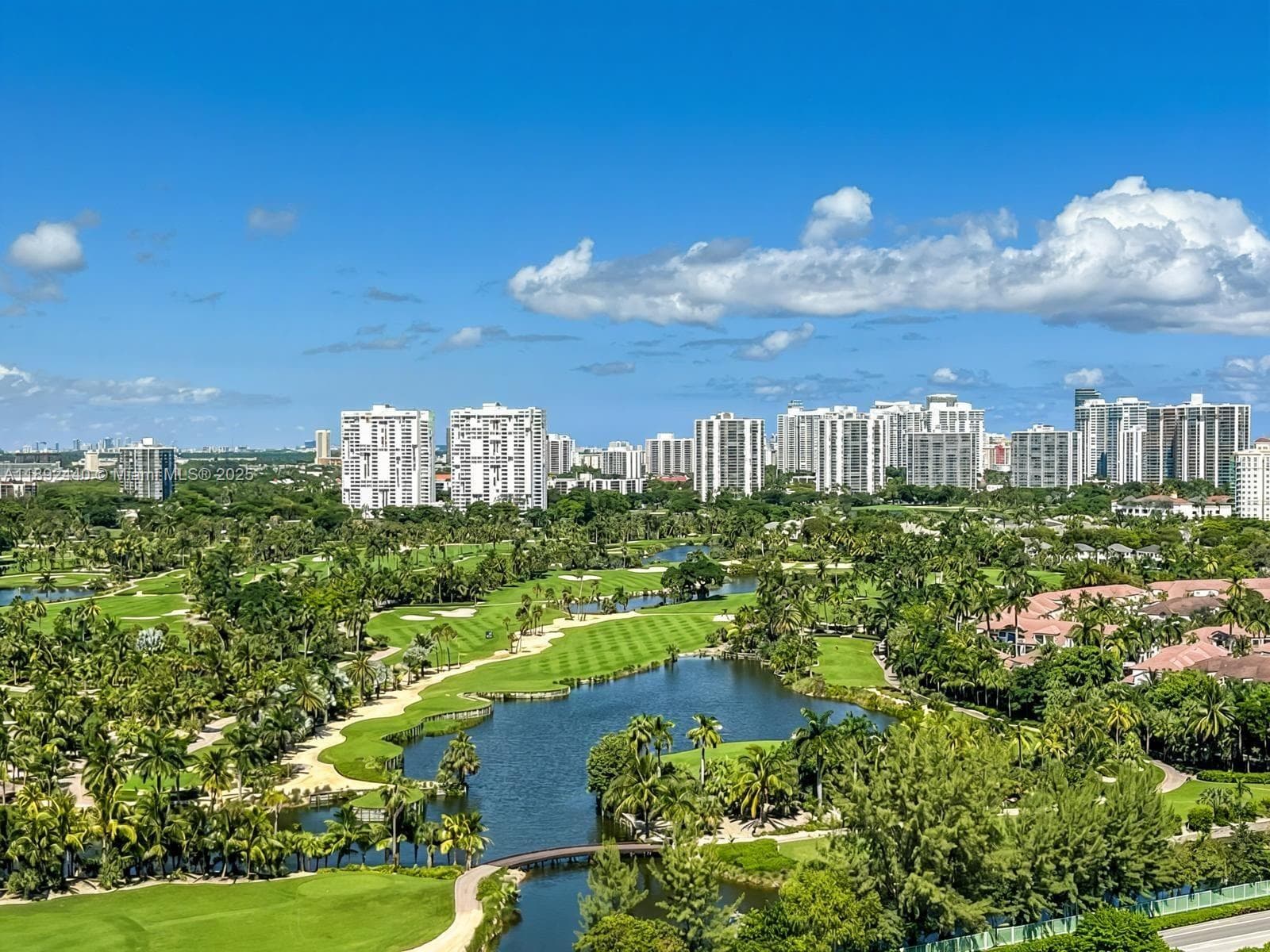 PARC CENTRAL AVENTURA EAS · #PH10 in Aventura - Photo 1