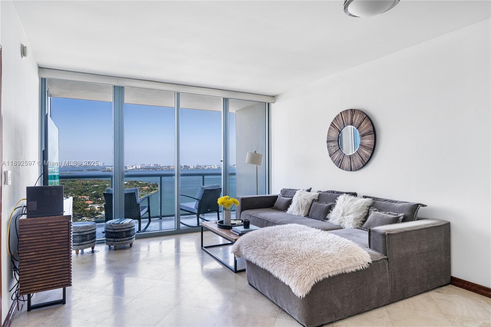 Blue Condominium · #2908 in Miami - Photo 3