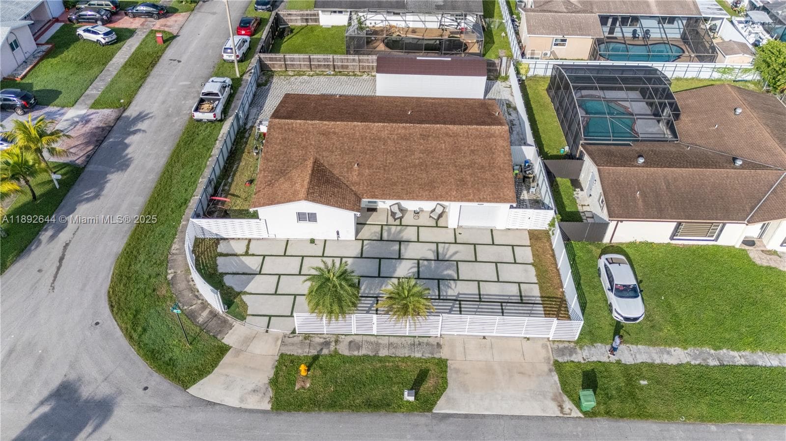 17040 SW 107th Ct photo 5