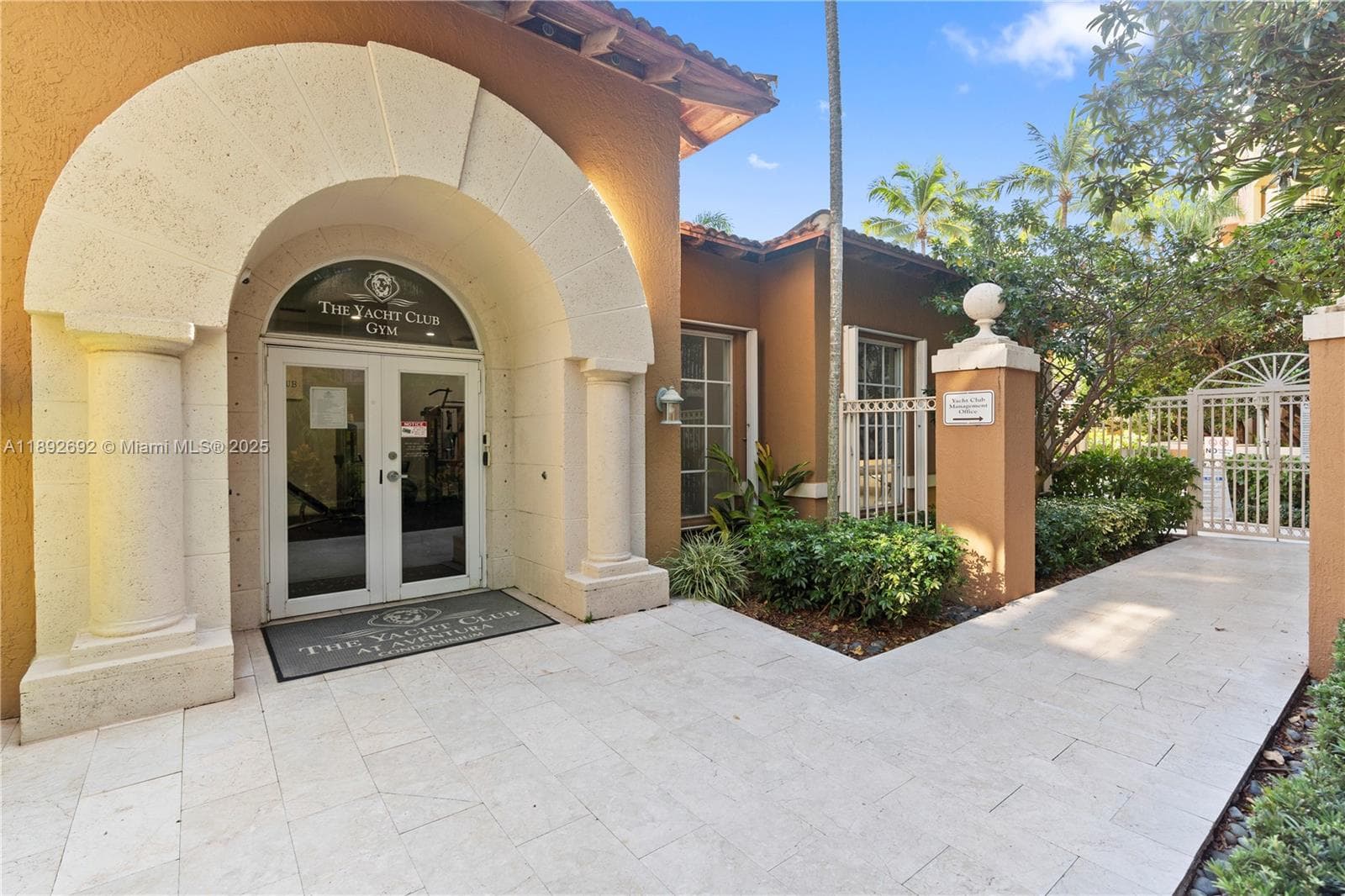 THE YACHT CLUB AT AVENTUR · #6501 in Aventura - Photo 29