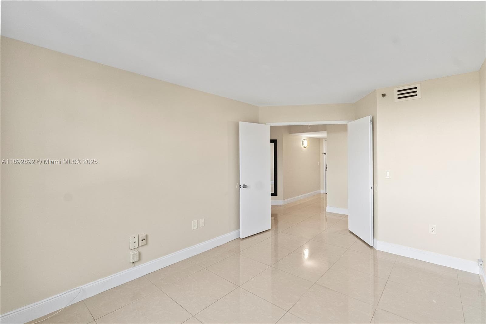 THE YACHT CLUB AT AVENTUR · #6501 in Aventura - Photo 21