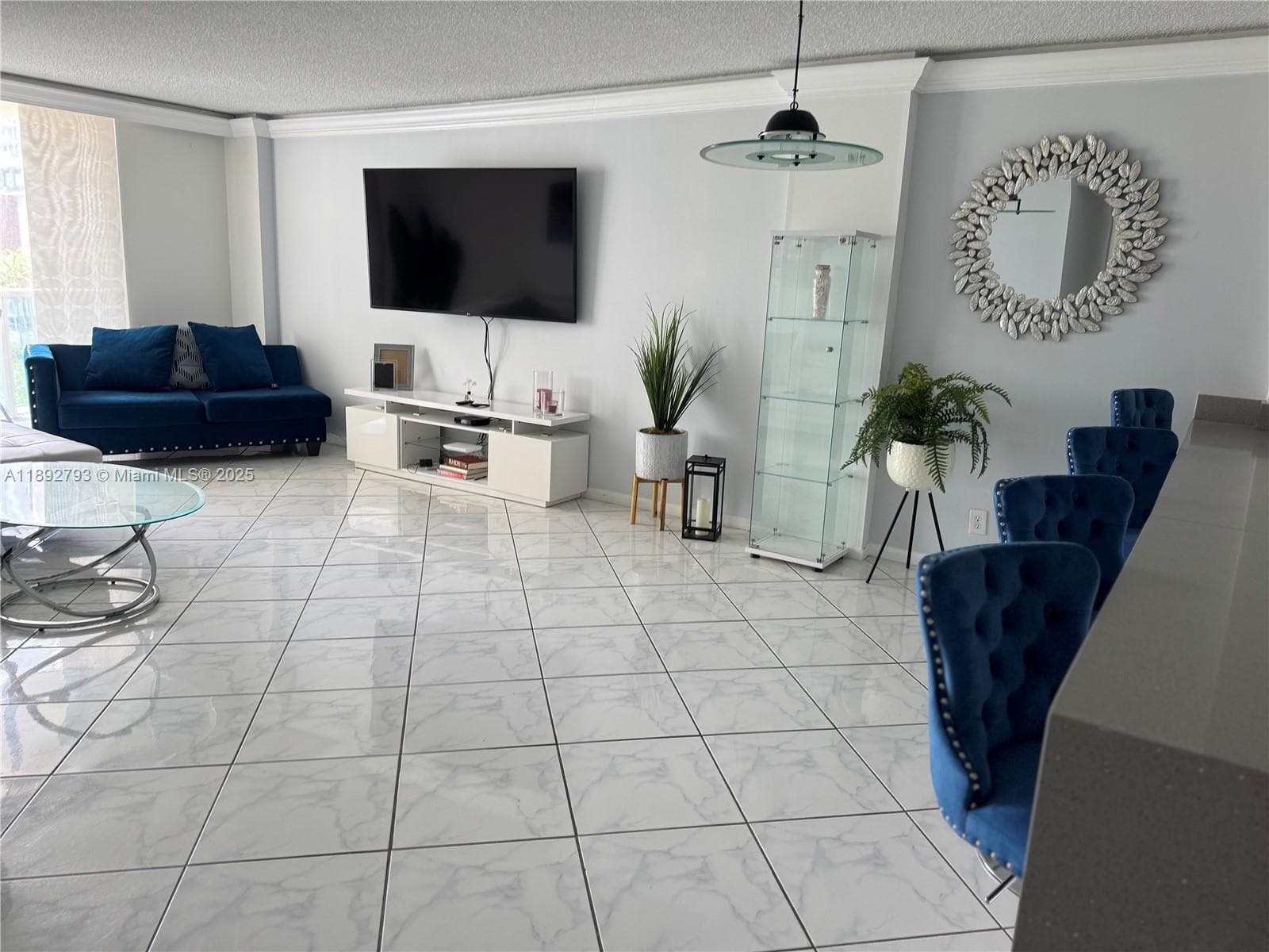 Hallmark Condo · #410 in Hollywood - Photo 4