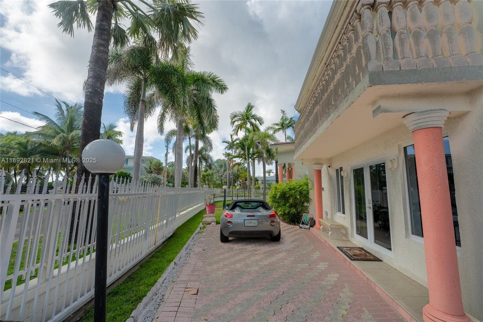 2701 N Atlantic Blvd photo 8