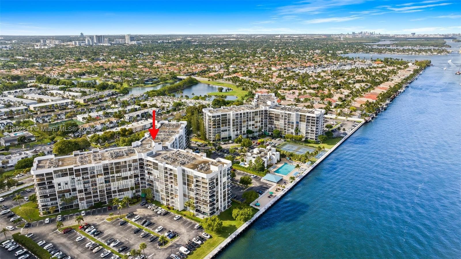 OCEANVIEW PARK CONDO · #221 in Hallandale Beach - Photo 2