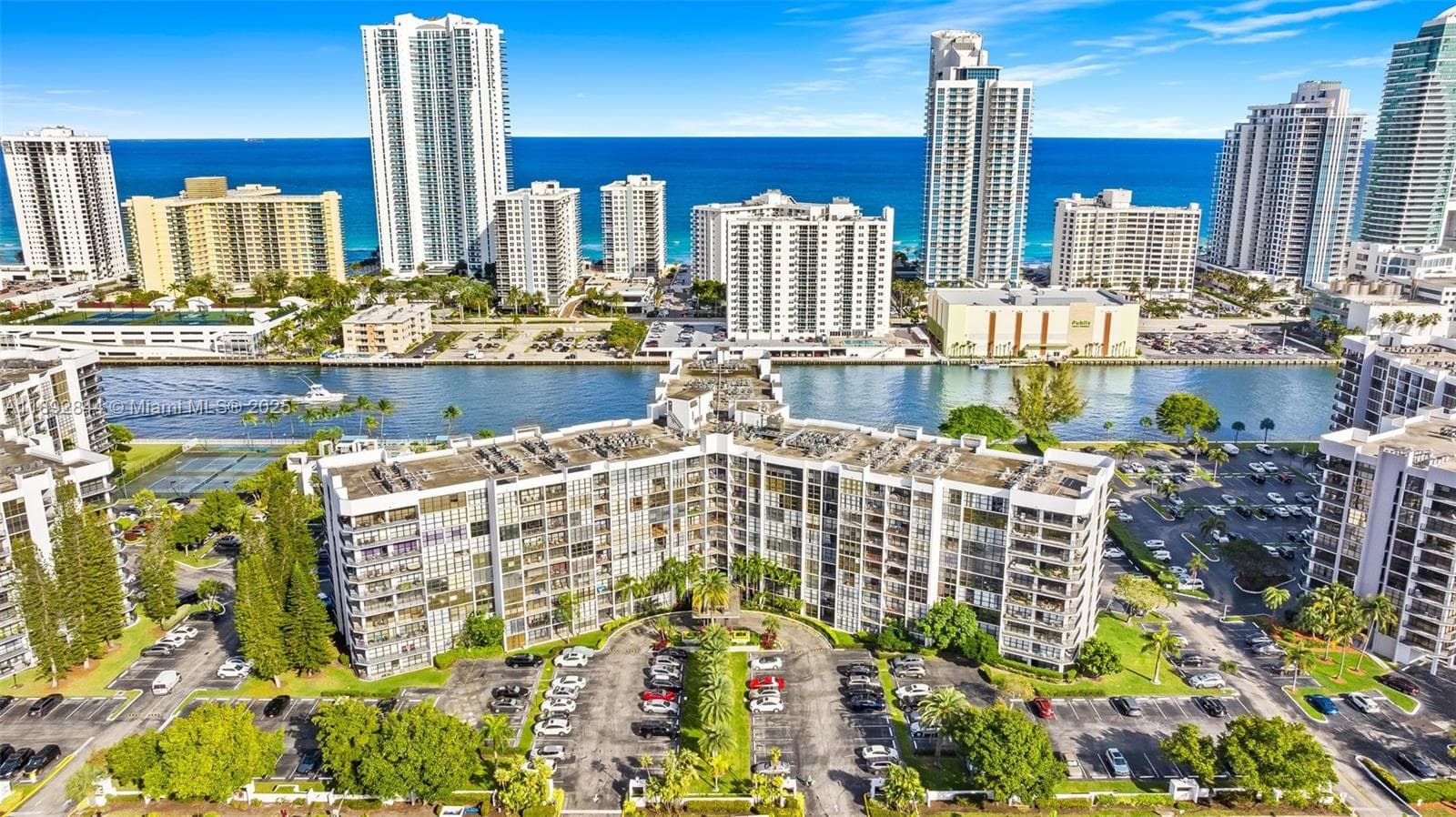 OCEANVIEW PARK CONDO · #221 in Hallandale Beach - Photo 22