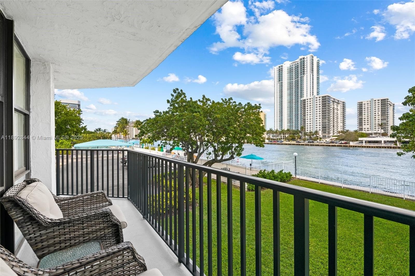 OCEANVIEW PARK CONDO · #221 in Hallandale Beach - Photo 8