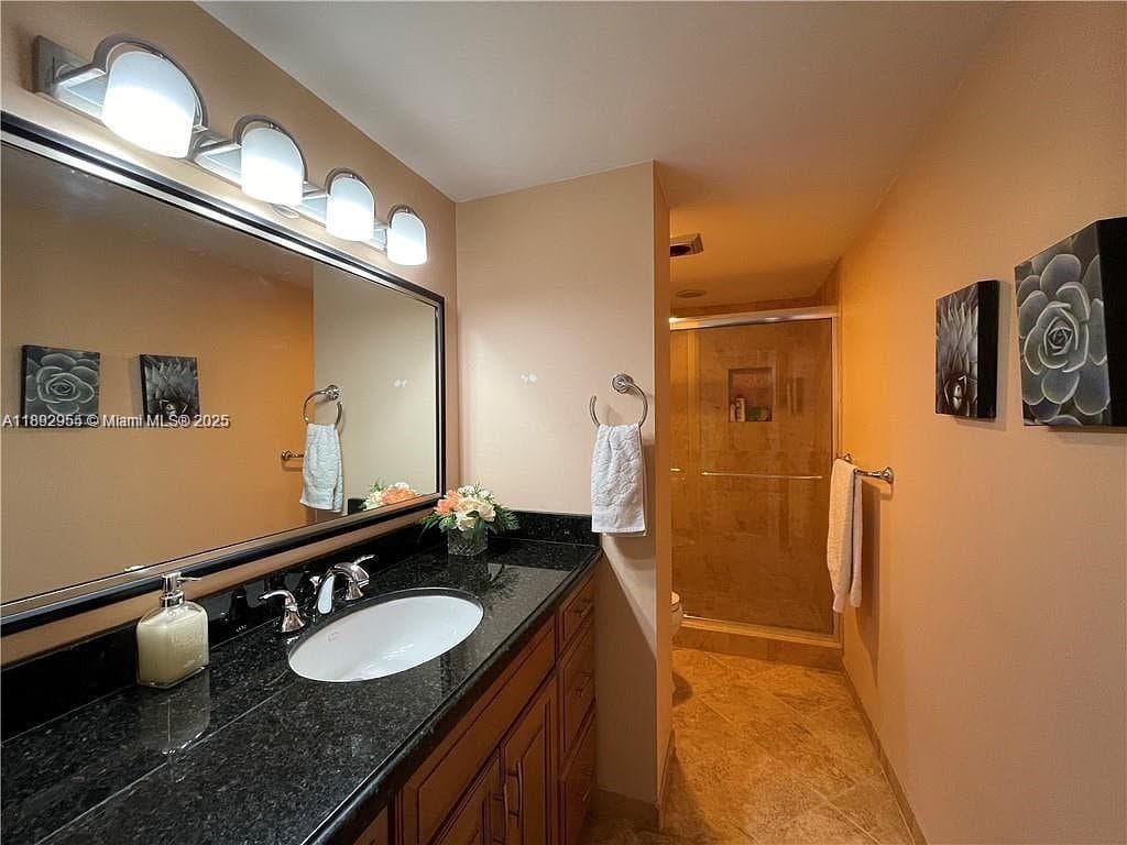 Hillcrest No 21 Condo · #601B in Hollywood - Photo 23