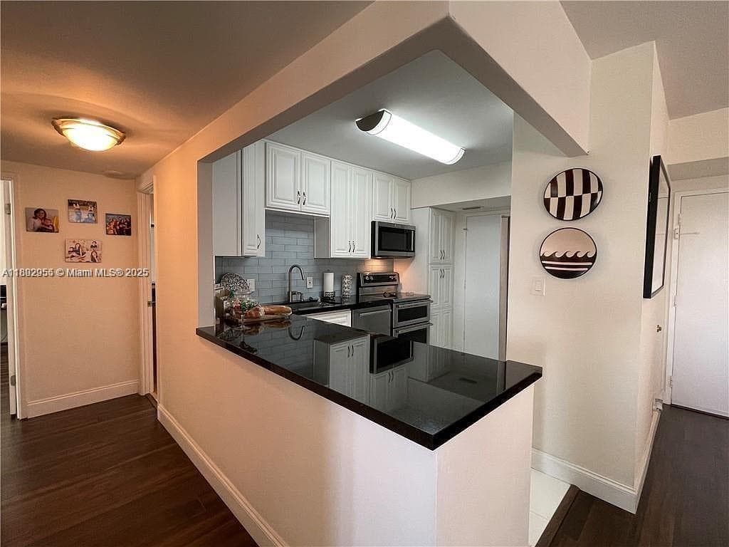 Hillcrest No 21 Condo · #601B in Hollywood - Photo 11