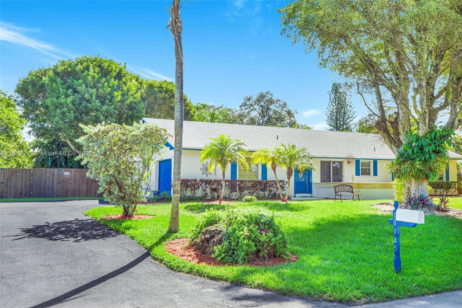18045 SW 87th Ct photo 2