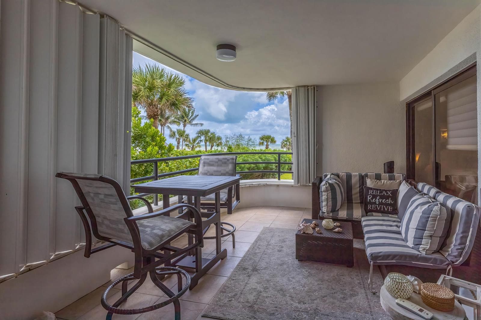 BALCONY OCEAN VIEWS