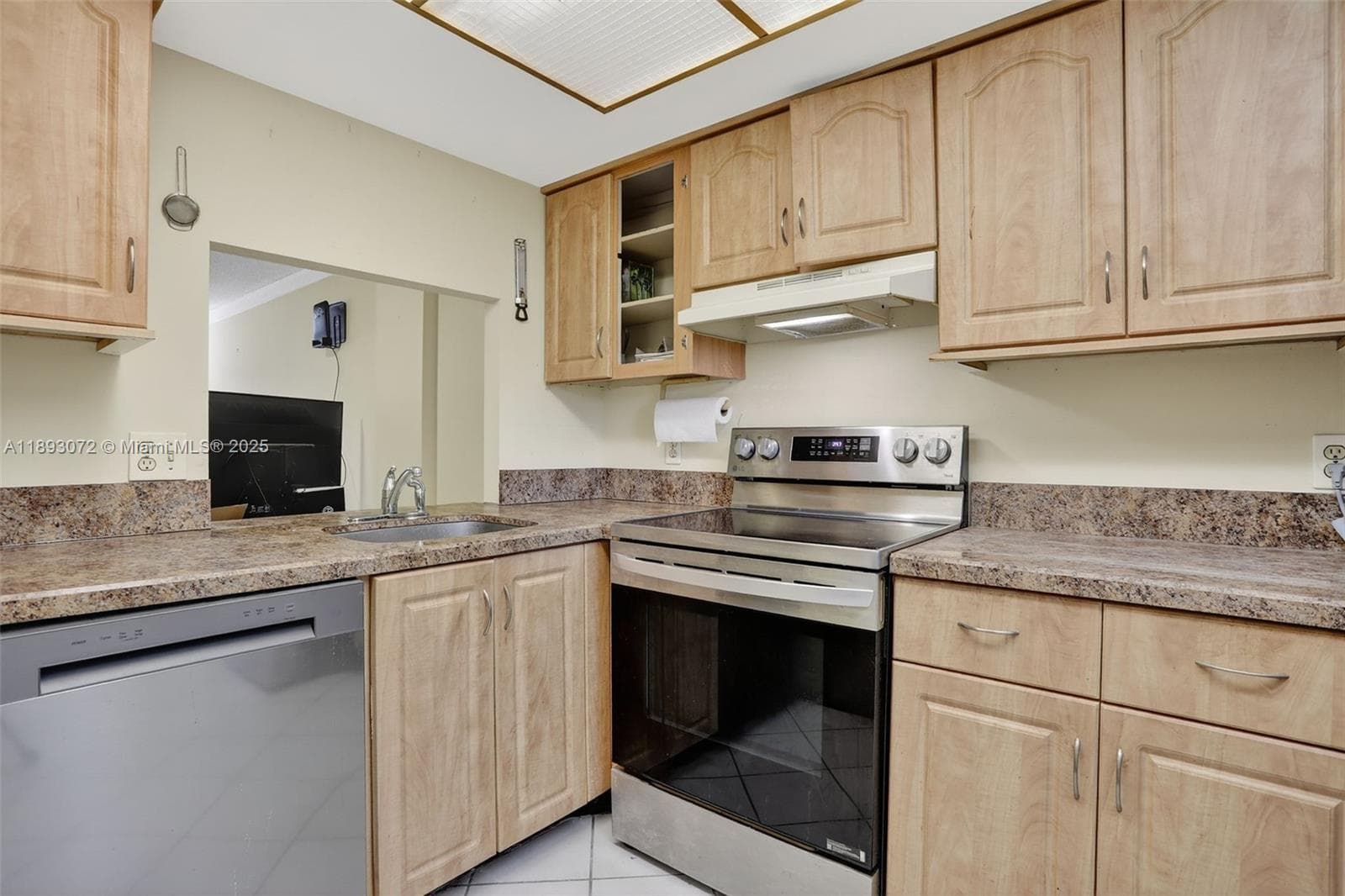 ROYAL PARK CONDO · #4C in Oakland Park - Photo 5