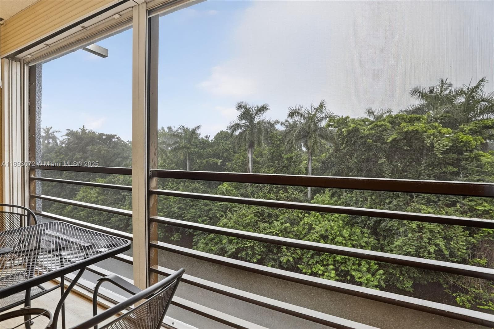 ROYAL PARK CONDO · #4C in Oakland Park - Photo 15