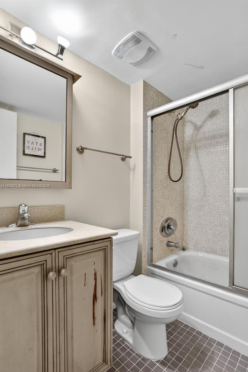 ROYAL PARK CONDO · #4C in Oakland Park - Photo 21