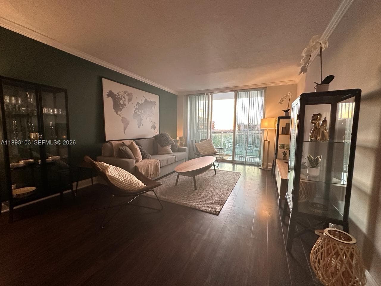 RESIDENCES ON HOLLYWOOD B · #612 in Hollywood - Photo 11