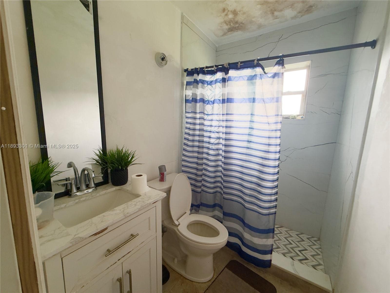 3411 NW 5th Ct photo 7