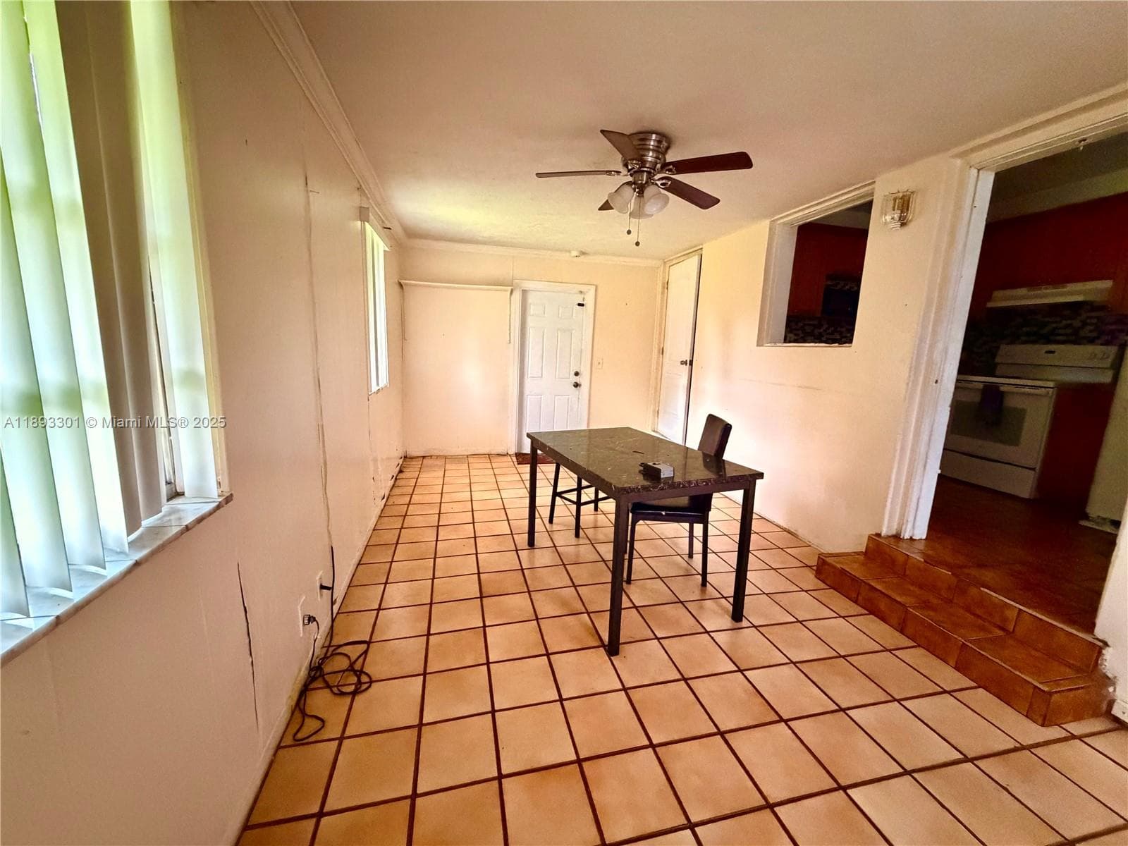 3411 NW 5th Ct photo 3
