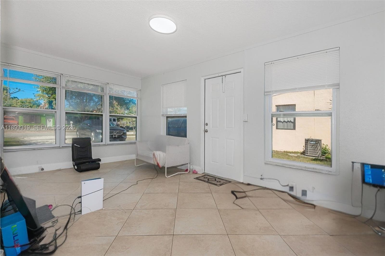 442 SW 22nd Ave photo 9