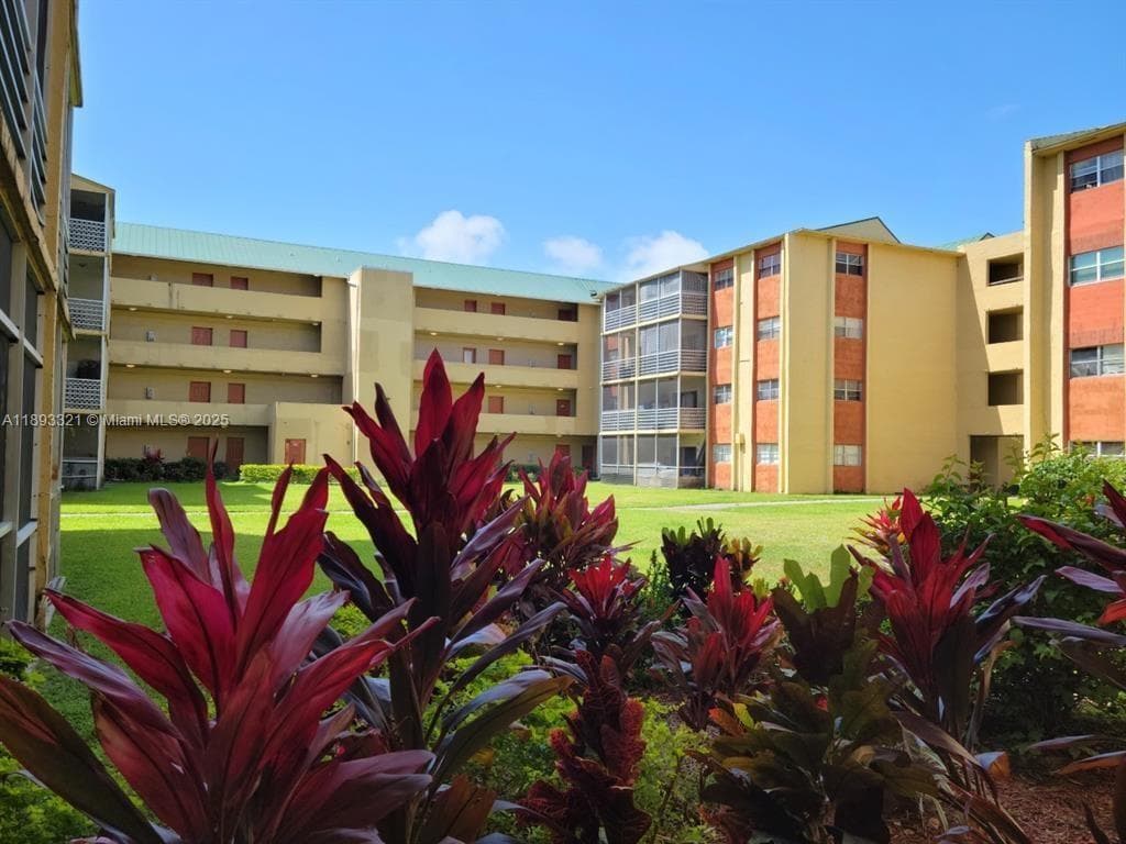 SUNSET HILLS I · #310 in Lauderdale Lakes - Photo 16