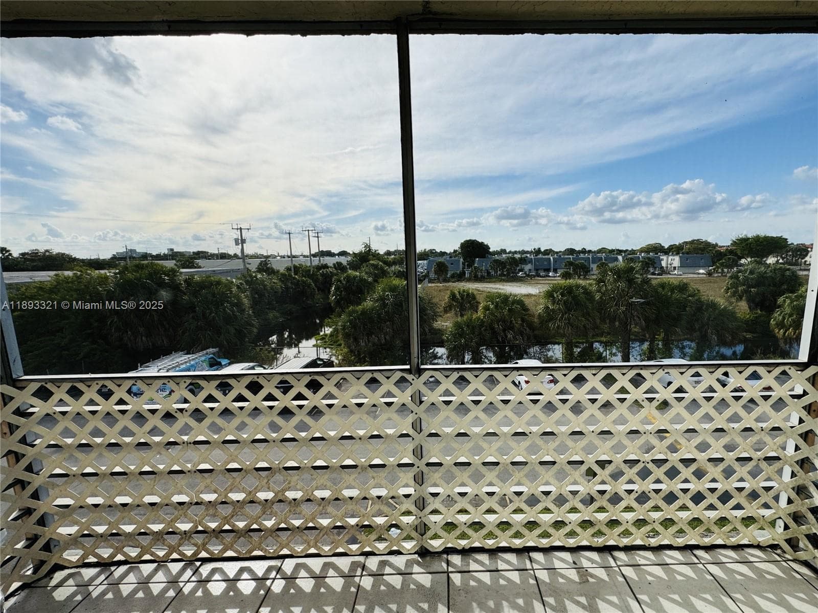 SUNSET HILLS I · #310 in Lauderdale Lakes - Photo 3
