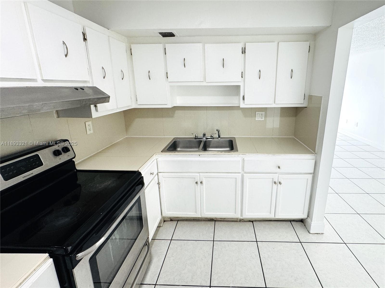 SUNSET HILLS I · #310 in Lauderdale Lakes - Photo 5