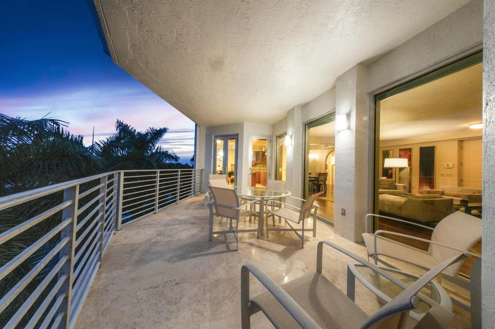 023-040-Balcony-4000x2667
