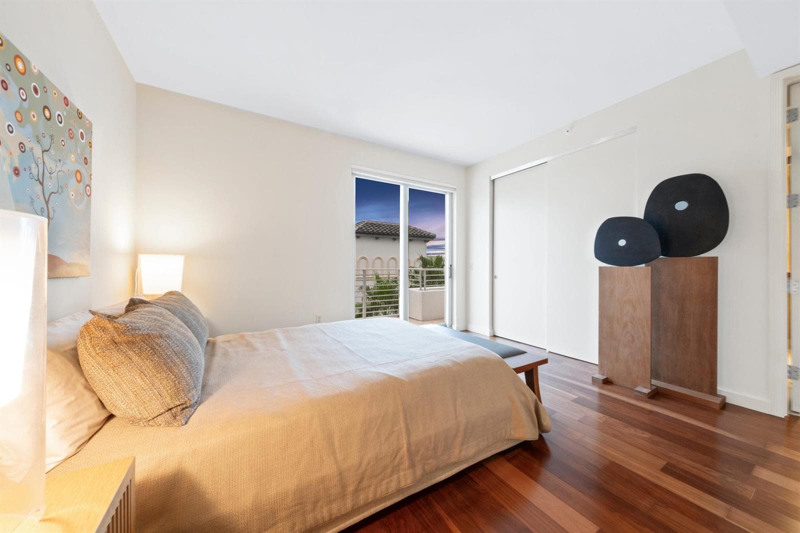 044-023-Bedroom-4000x2667