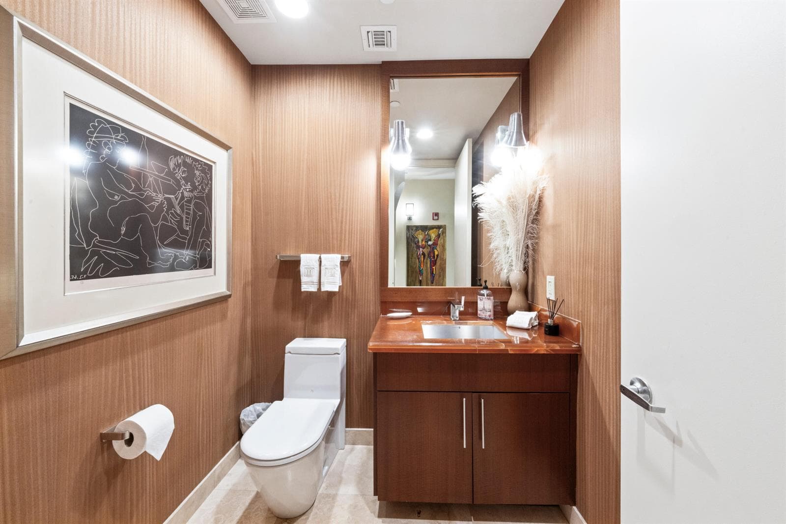 038-030-Powder Room-4000x2667