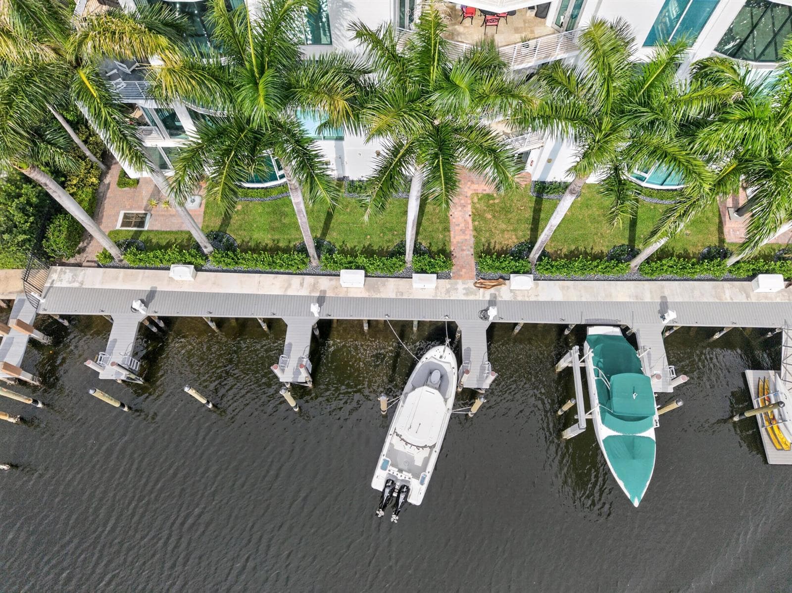 057-057-Dock-4000x2999