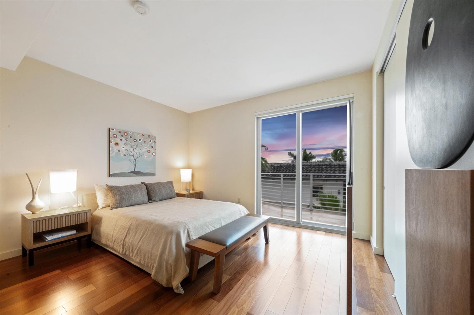 045-021-Bedroom-4000x2667