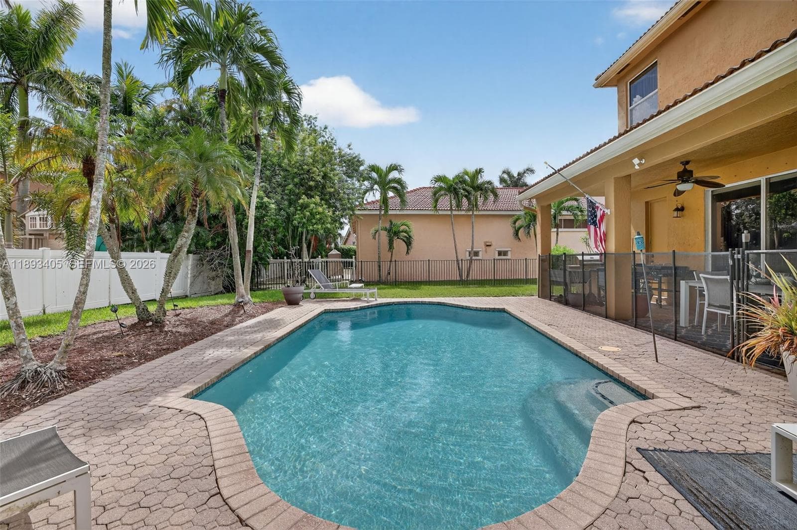 5067 NW 120th Ave photo 9