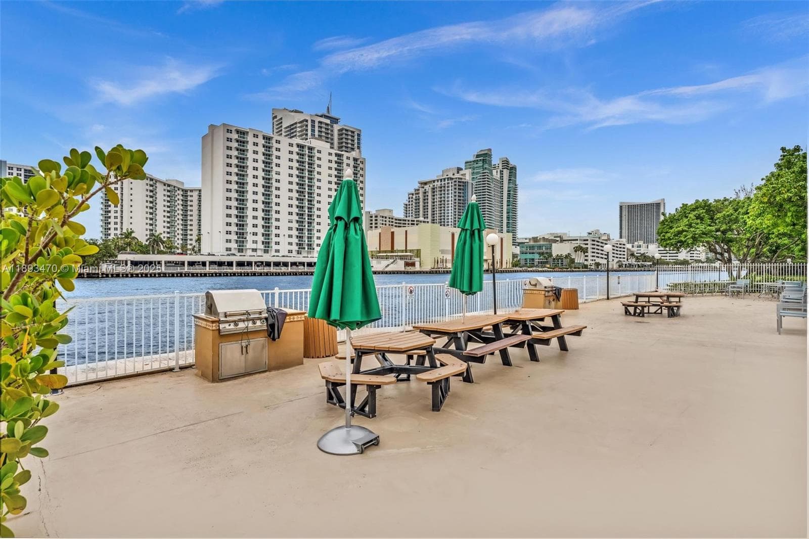 Oceanview Park Condo · #329 in Hallandale Beach - Photo 27