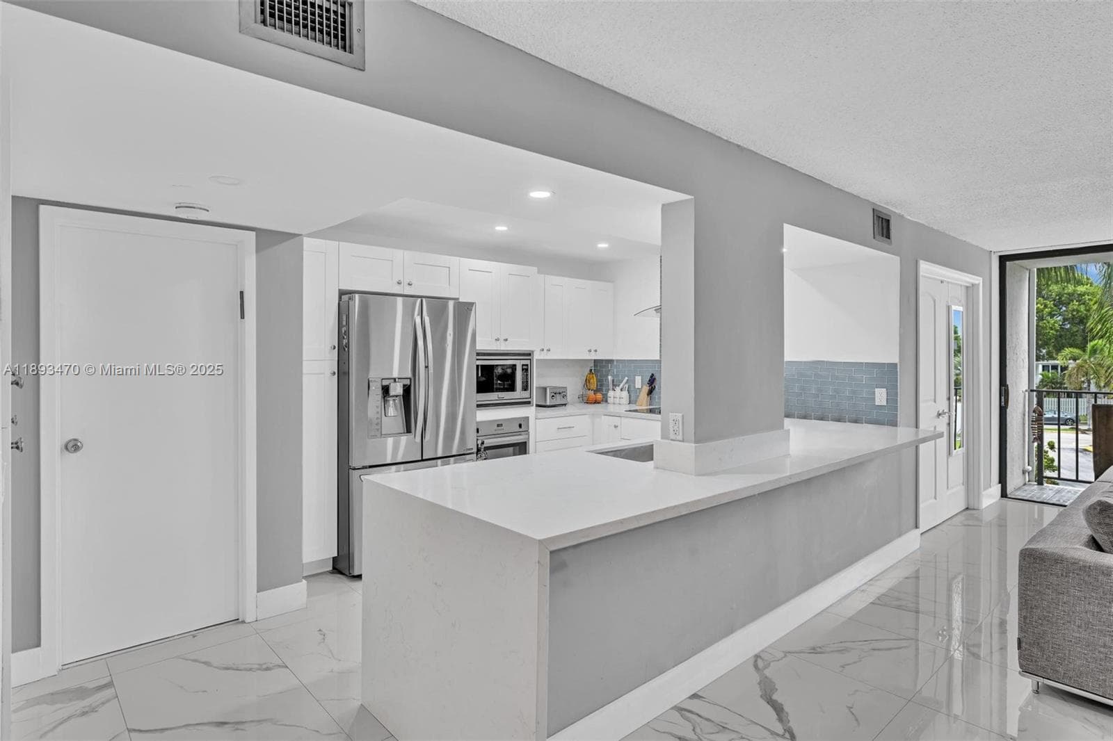 Oceanview Park Condo · #329 in Hallandale Beach - Photo 6