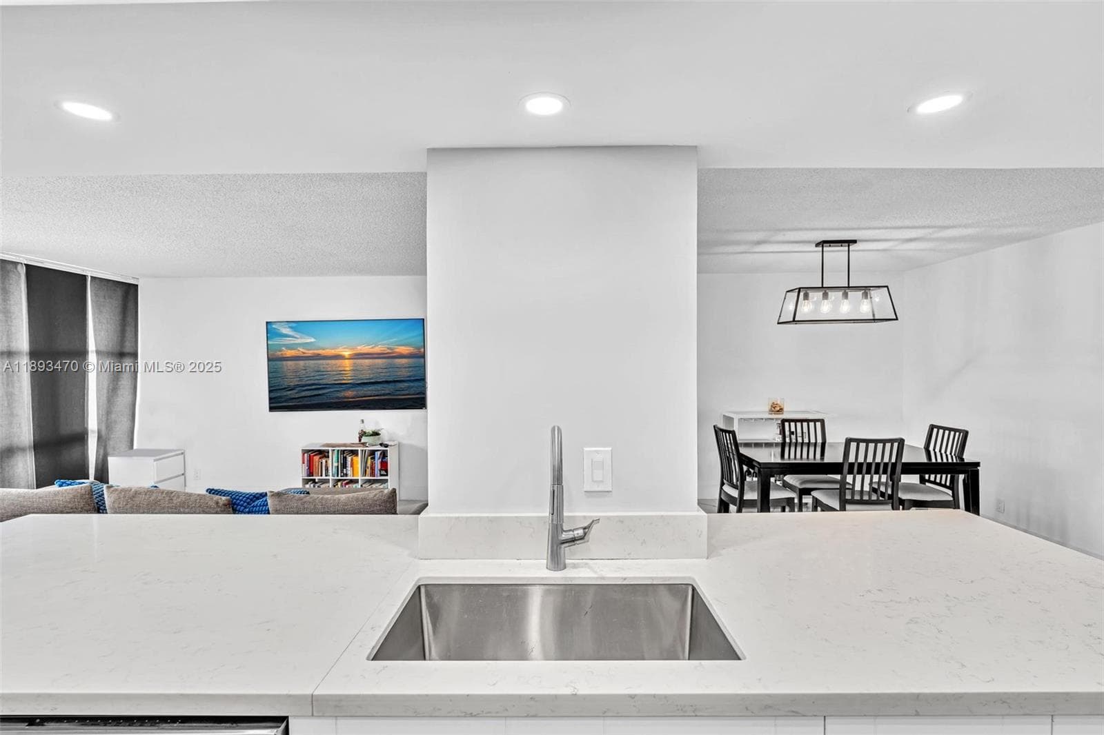 Oceanview Park Condo · #329 in Hallandale Beach - Photo 5