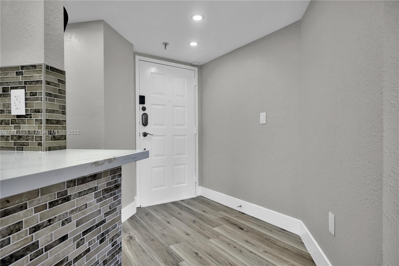LA RIVE GAUCHE CONDO · #403 in Miami Beach - Photo 6
