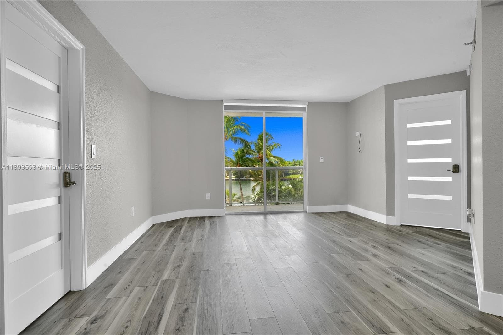 LA RIVE GAUCHE CONDO · #403 in Miami Beach - Photo 4