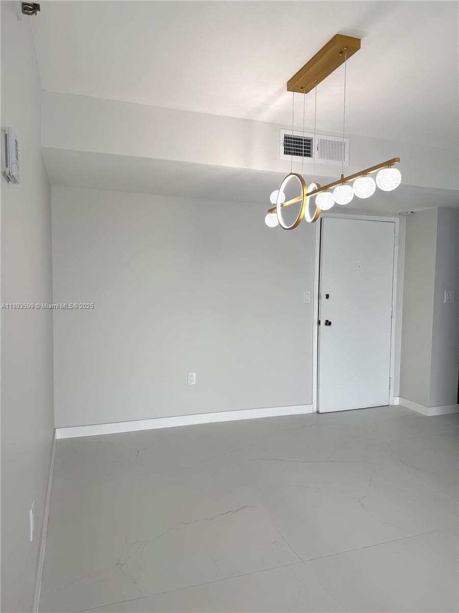 WINSTON TOWERS 600 CONDO · #1804 in Sunny Isles Beach - Photo 6