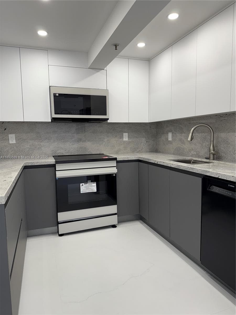 WINSTON TOWERS 600 CONDO · #1804 in Sunny Isles Beach - Photo 19