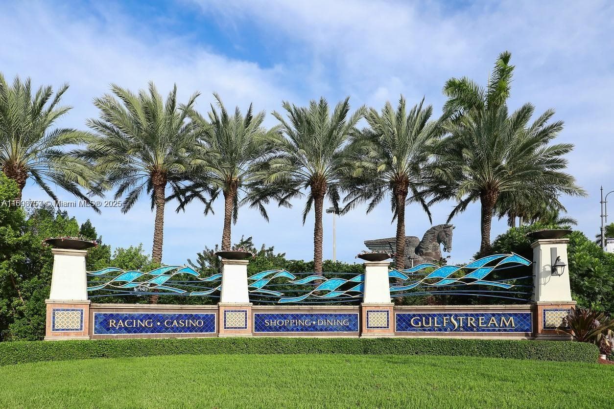 Fairways Royale · #206 in Hallandale Beach - Photo 23